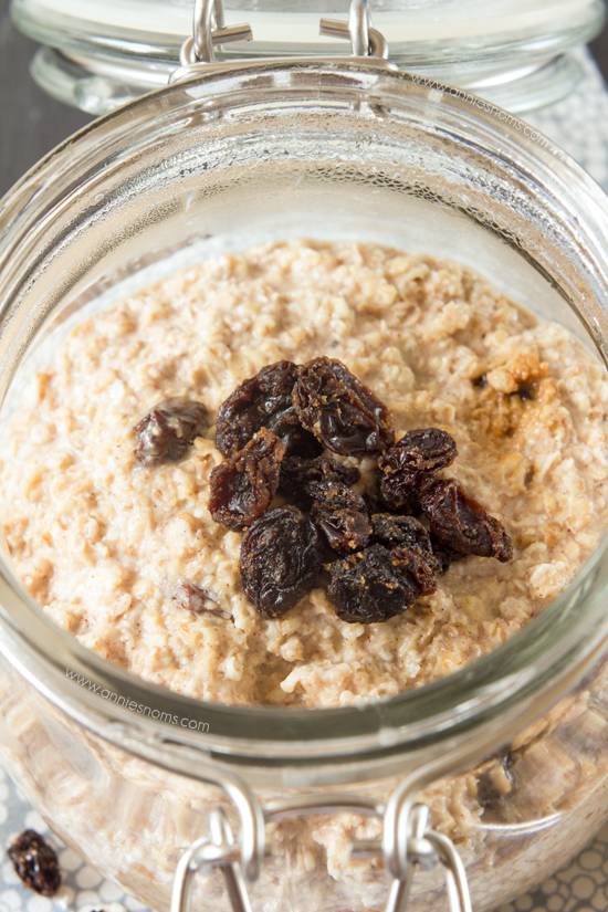 Cinnamon-Raisin Overnight Oats - Skinnytaste