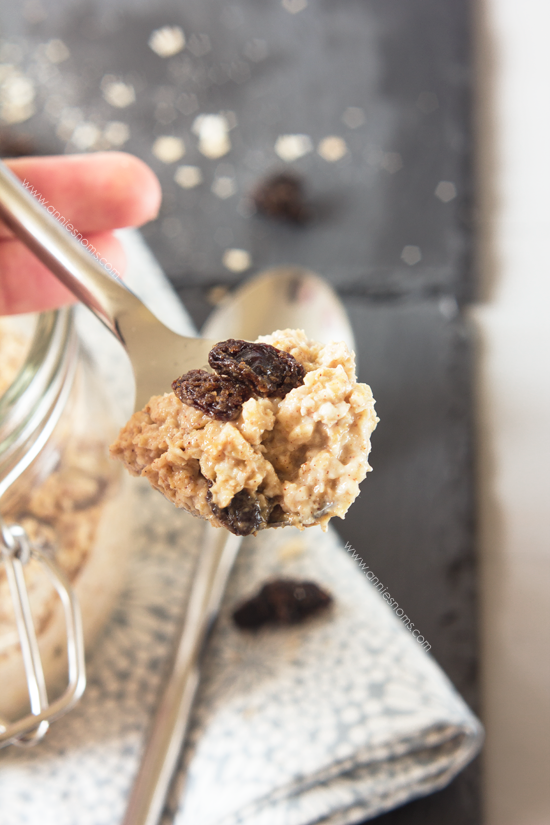 Cinnamon-Raisin Overnight Oats - Skinnytaste