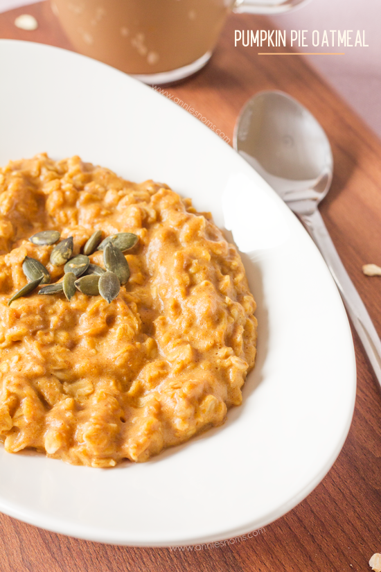 Pumpkin Oatmeal - Pure, hearty comfort in a bowl! Warm, sweet, spicy and filling, it's the perfect breakfast choice for these colder months.