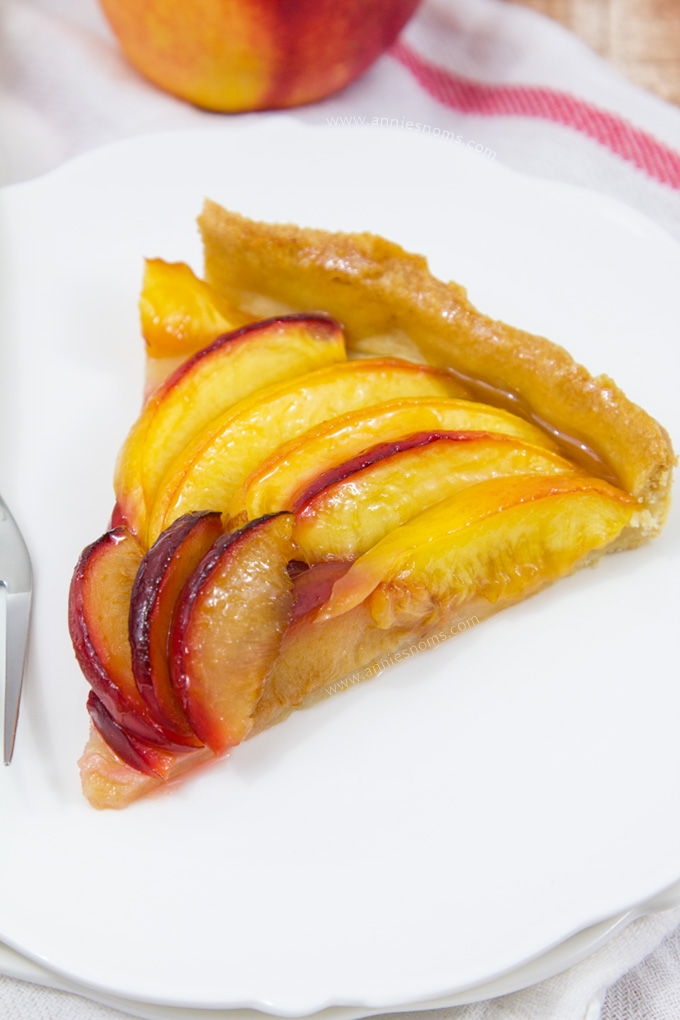 This Plum and Nectarine Tart may look fancy, but it's SO easy to make! Especially with my fool proof pie crust!