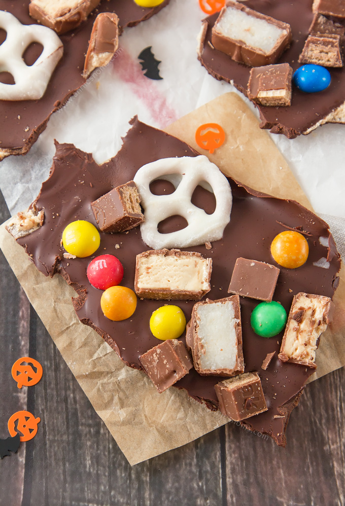 This Halloween Candy Bark is the perfect way to use up leftover Halloween candy. Crunchy, sweet and a little bit salty. This is an easy, kid-friendly recipe that everyone will love!