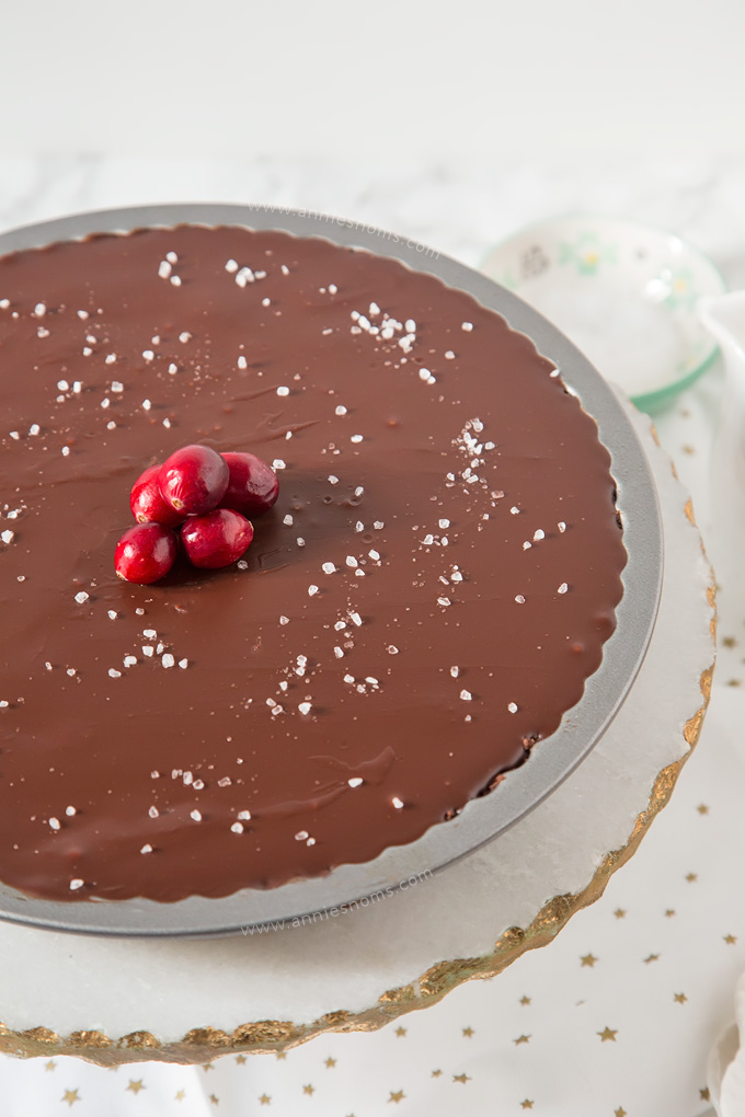 This no-bake Salted Caramel Chocolate Tart is rich, decadent and ridiculously easy to make! The sweet caramel cuts through the chocolate creating one heavenly dessert!