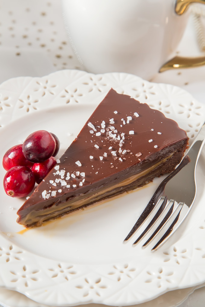 This no-bake Salted Caramel Chocolate Tart is rich, decadent and ridiculously easy to make! The sweet caramel cuts through the chocolate creating one heavenly dessert!