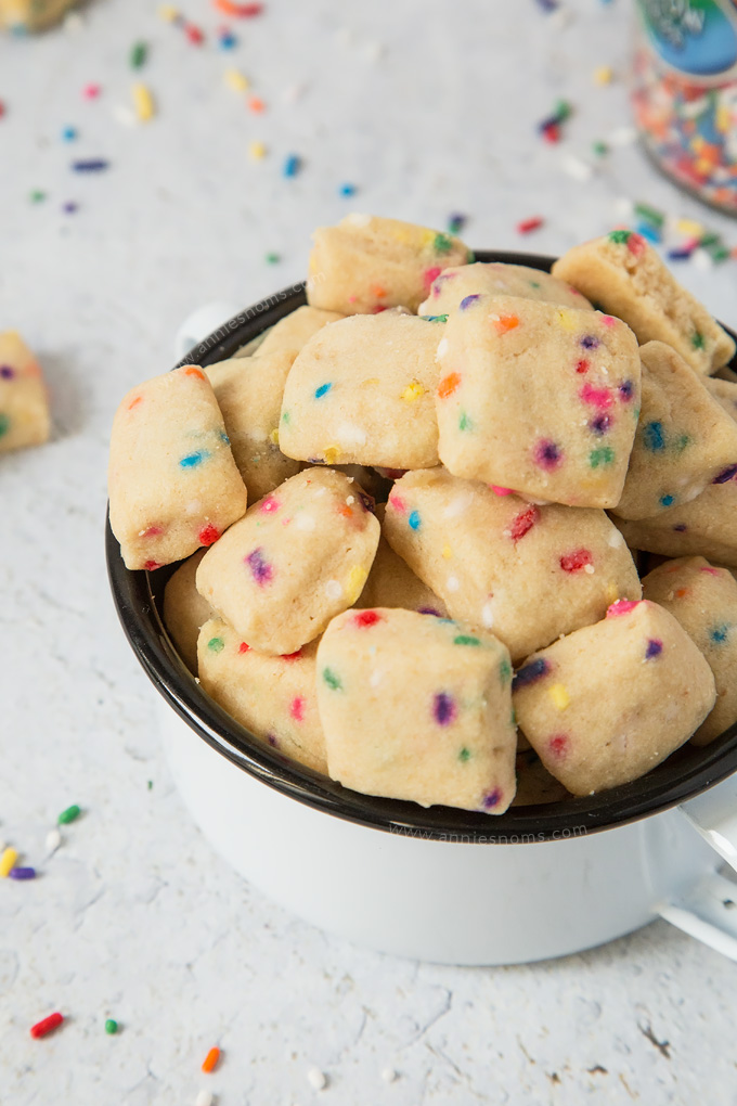 These adorable mini Funfetti Shortbread Bites are ridiculously easy to make and totally addictive!