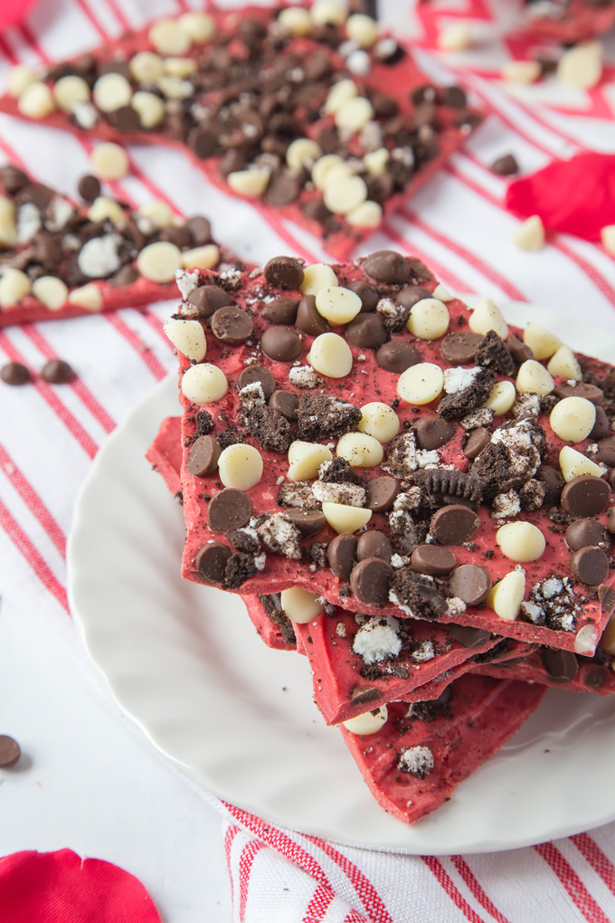 Red Velvet Oreo Bark | Annie's Noms