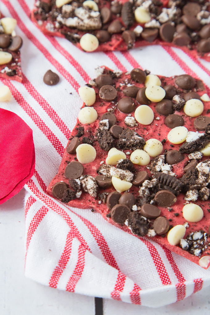 This Red Velvet Oreo Bark has two types of chocolate and a ton of crushed Oreo's, making an utterly divine, no-bake and easy to make Valentine's Day treat!