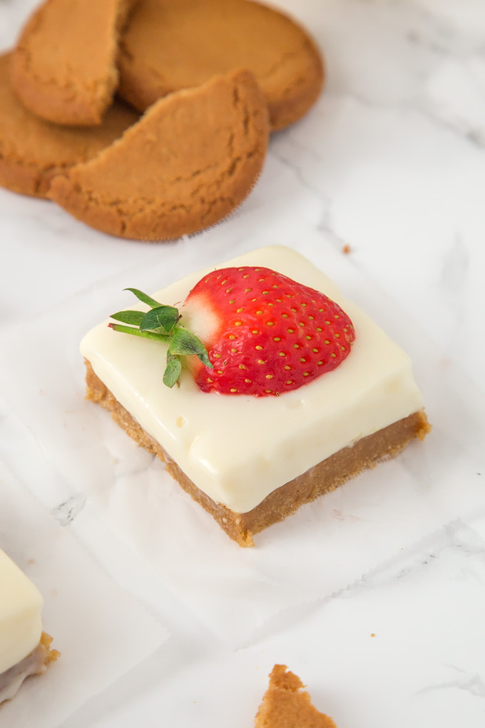 These creamy Lemon and Ginger Cheesecake Bars are easy to make and pack a real flavour punch with their gingersnap crust and zest filled cheesecake top!