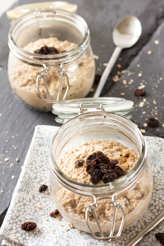 Cinnamon Raisin Overnight Oats | Annie's Noms - These cinnamon raisin overnight oats are full of flavour and so easy to make, no cooking required! Spicy cinnamon and juicy raisins compliment the earthy oats, made creamy by some natural yoghurt and milk - the perfect way to start your day!