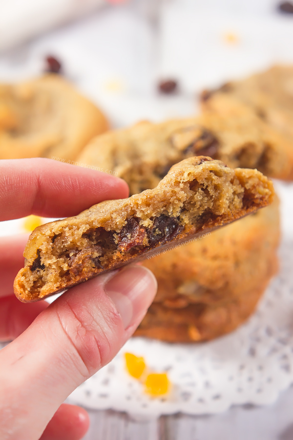 My soft and chewy cookie dough is packed with all the sweet, spicy flavours of Hot Cross Buns; mixed peel, raisins, sultanas and mixed spice. This is an Easter treat which will have you coming back for more!