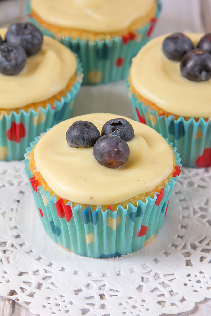 These Blueberry and White Chocolate Cupcakes are my new favourites! A vanilla cake, with a blueberry jam centre topped with melted white chocolate and fresh blueberries. Sweet, flavour filled and the perfect treat for your sweet tooth fix!