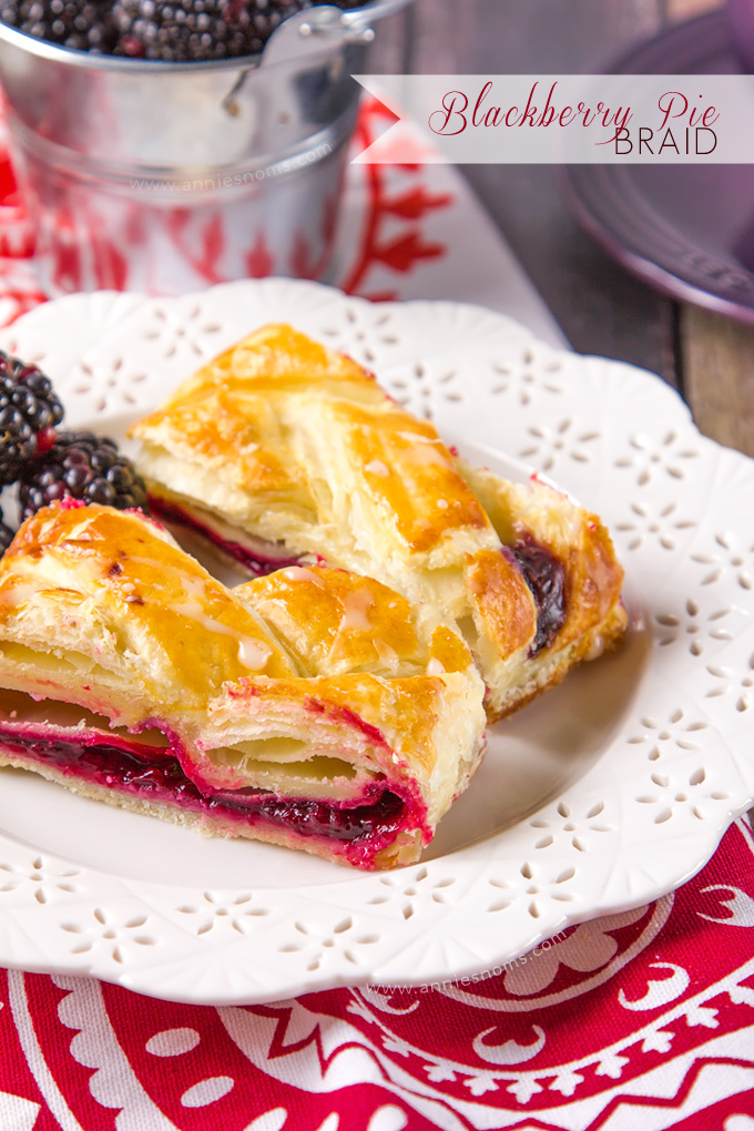 All the flavours of a Blackberry Pie, sandwiched between flaky, golden puff pastry. This easy braid comes together in next to no time and is ready to eat in under 45 minutes. Fruity, crunchy and simple, this braid is pure fruit filled, pastry perfection!