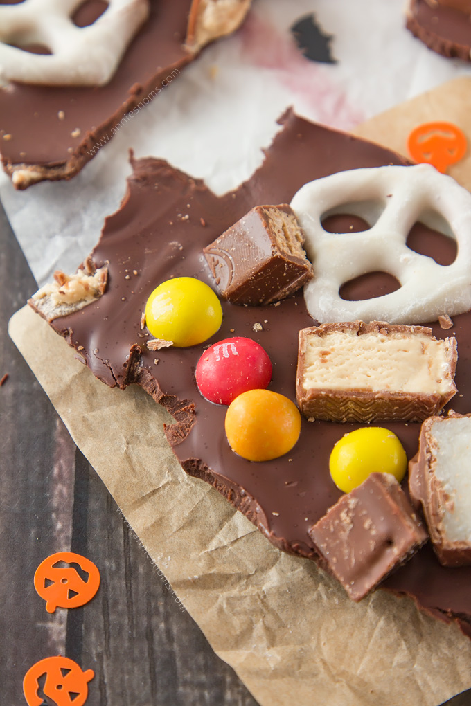 This Halloween Candy Bark is the perfect way to use up leftover Halloween candy. Crunchy, sweet and a little bit salty. This is an easy, kid-friendly recipe that everyone will love!