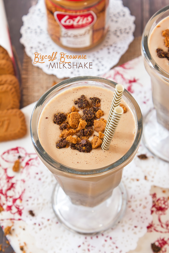 This Biscoff Brownie Milkshake is one super decadent, rich milkshake! With creamy Biscoff, fudgy brownies and a cookie topping, it's an easy to make, delicious treat that everyone will love!