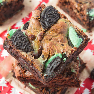 Thick, fudgy double chocolate brownies filled with crushed Mint Oreo's. A super decadent festive treat the whole family will love!