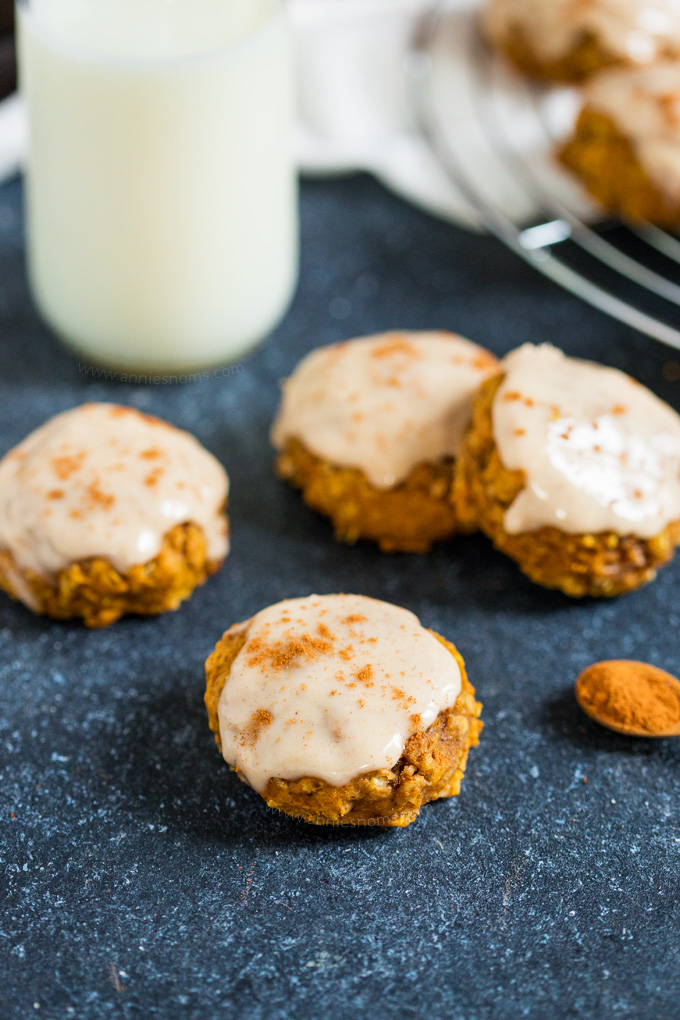 These thick and chewy Pumpkin Maple Oatmeal Cookies are delicious with or without their maple glaze; perfect for breakfast or a snack, these are perfect for those on the go mornings!