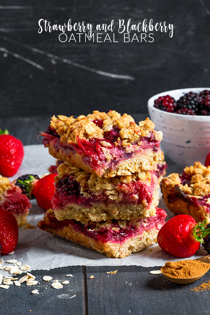 These Oatmeal Bars are stuffed with fresh strawberries and blackberries to create a tasty, sweet, oaty treat that will become a family favourite! 