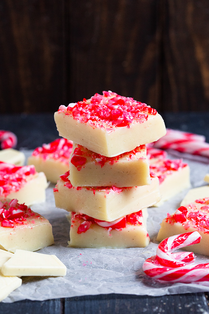 This White Chocolate Candy Cane Fudge is simple to make and perfect to give as a gift. Get the kids into the kitchen too to decorate this delicious fudge!