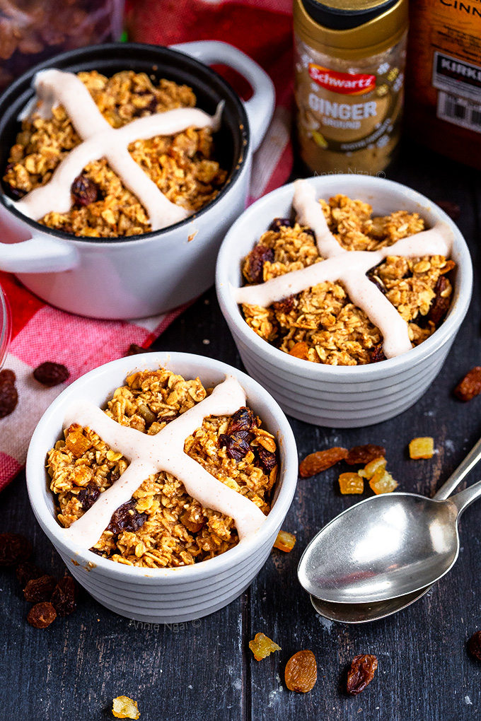 This Hot Cross Bun Baked Oatmeal is creamy, full of flavour and vegan! Either bake it in individual sized ramekins or bake a big batch; it couldn't be easier to whip this delicious, Easter treat up.